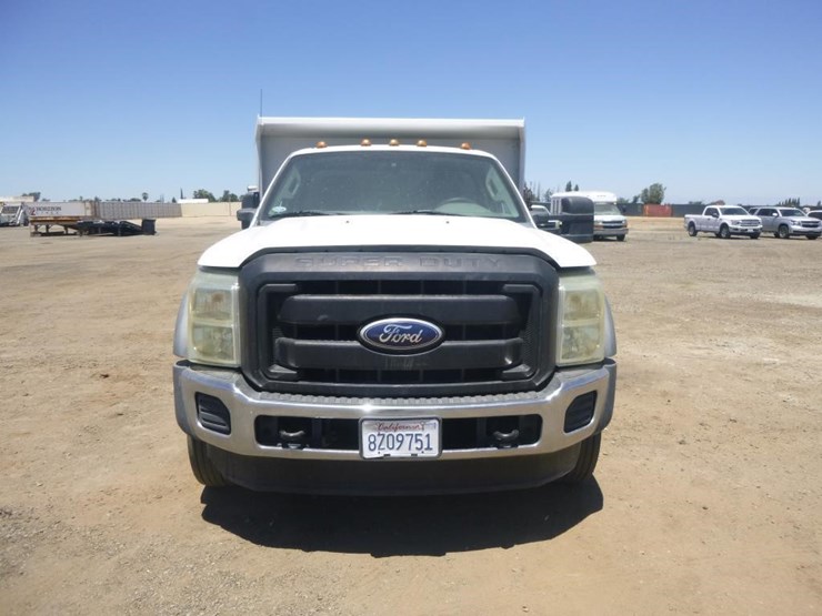 2011-ford-f550-image-18