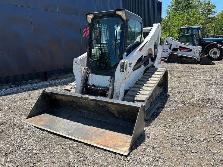 2017-bobcat-t750-image-8
