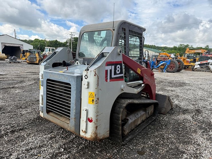 2019-takeuchi-tl8-image-4