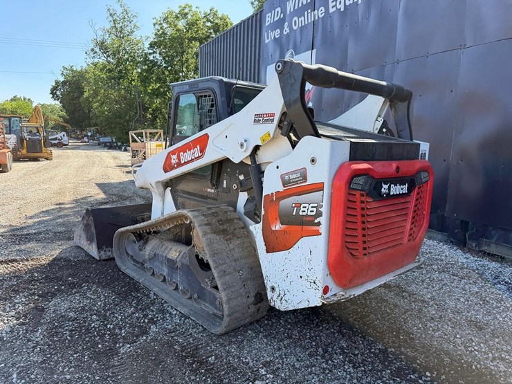 2023-bobcat-t86-image-2