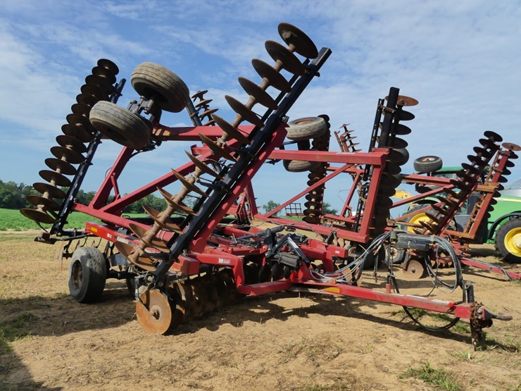 case-ih-340-image-1