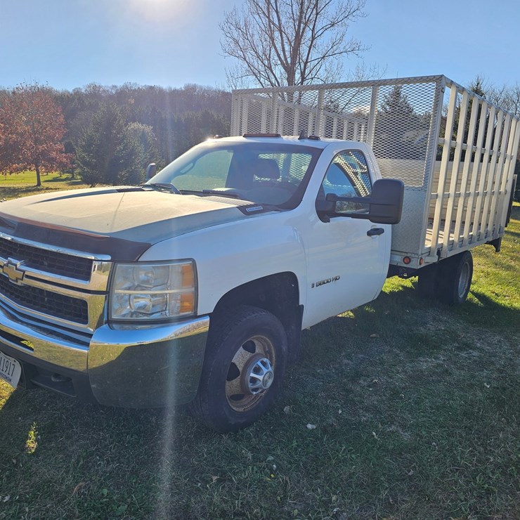 2009 CHEVROLET 3500