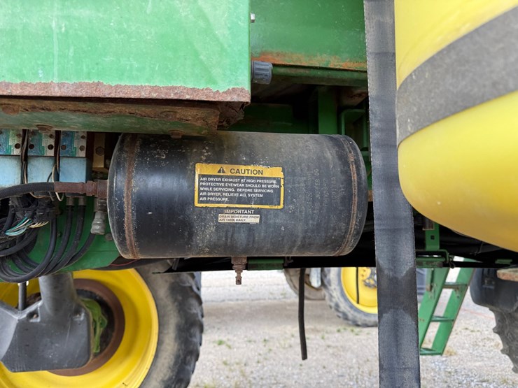 2002-john-deere-4710-image-25