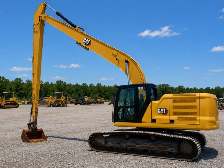 2022-caterpillar-330l-image-1