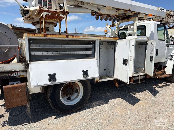 2019-international-durastar-4300-image-19