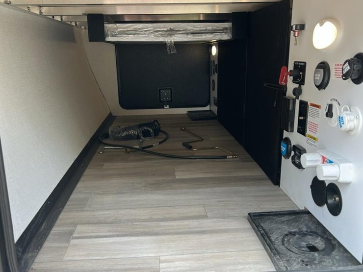 #141-•-2024-alliance-rv-delta-281bh-camper-image-34