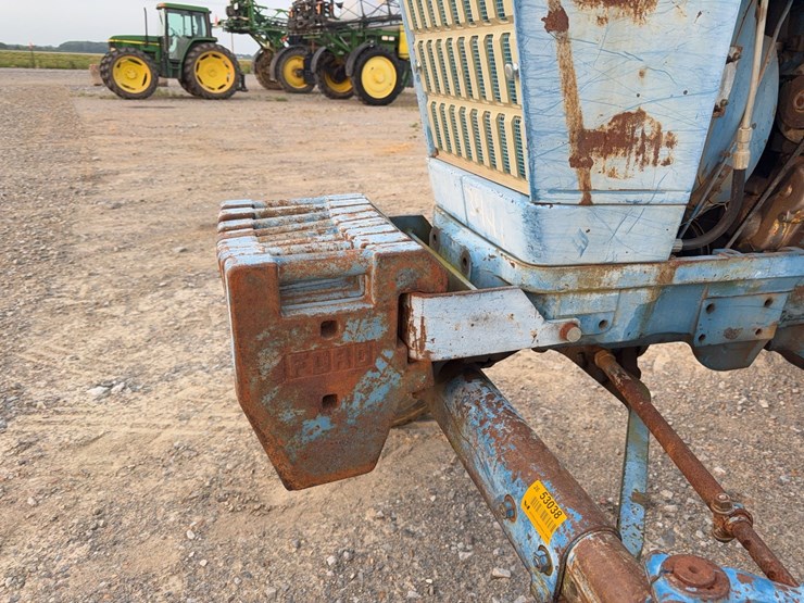 ford-tractor-image-36