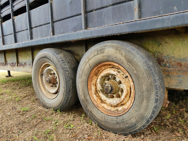 6'x24'-stock-gooseneck-trailer-image-5