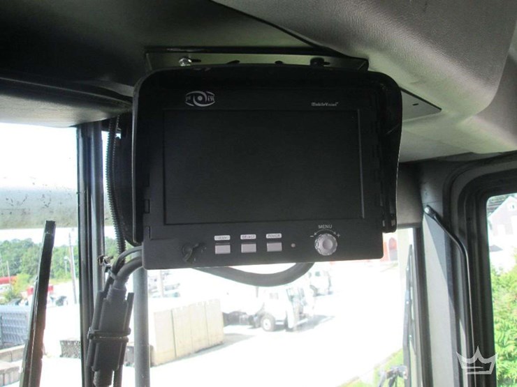2016-mack-mru613-image-12