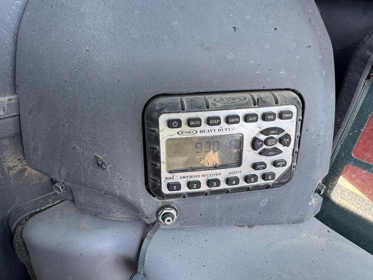 kubota-ssv65-image-32