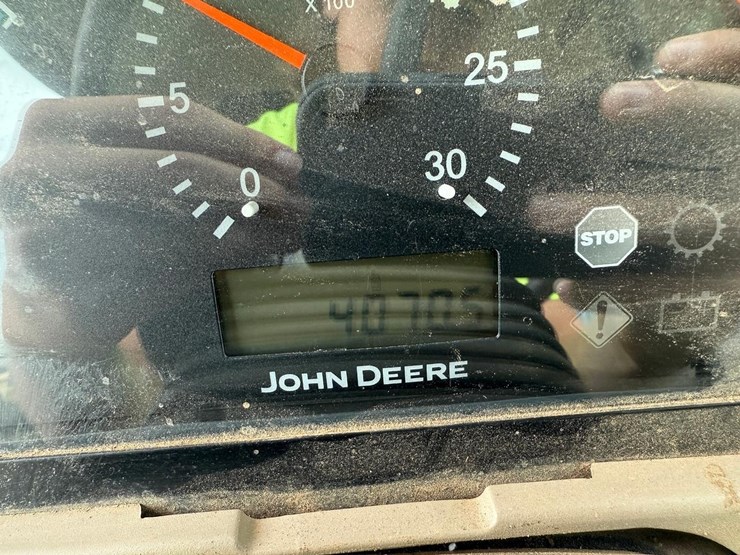 2012-john-deere-6115d-image-22