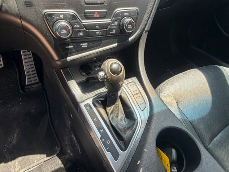 #83572-•-2013-kia-optima-image-47