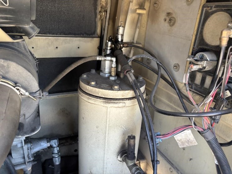 2008-ingersoll-rand-p185wjd-image-27