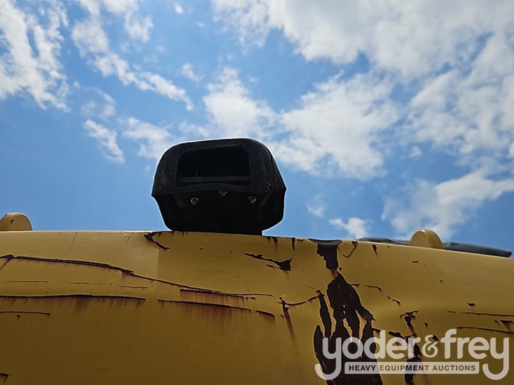 2017-kobelco-sk170-lc-image-28