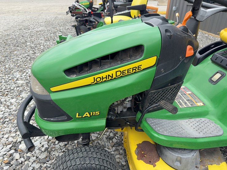 john-deere-la115-image-17