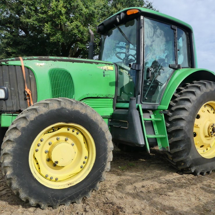 JOHN DEERE 7320