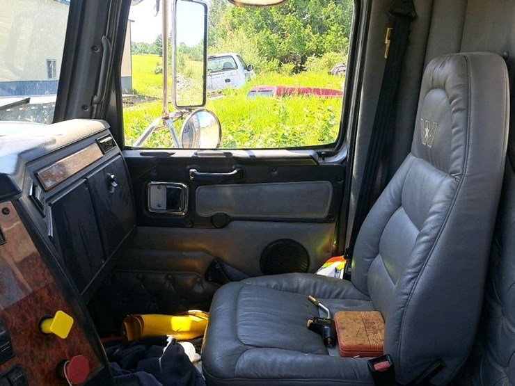 2009-western-star-4900-image-19
