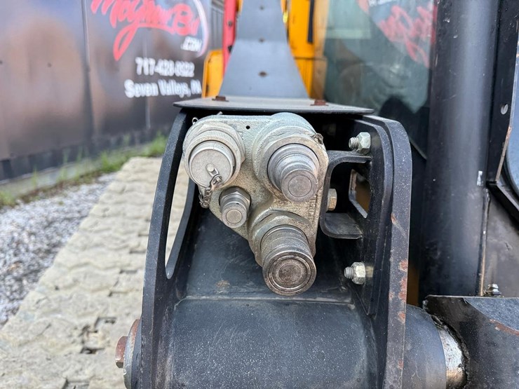 jcb-225t-image-11