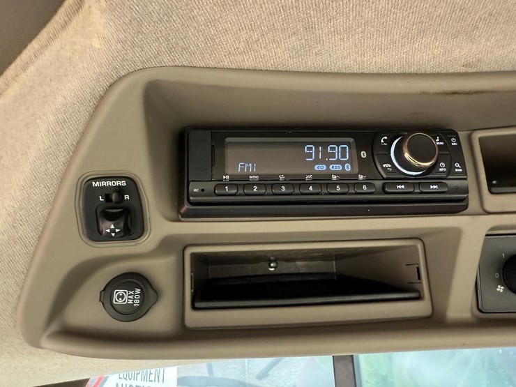 case-ih-vestrum-100-image-38