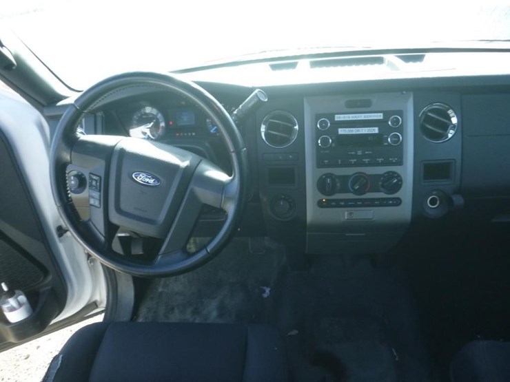 2017-ford-expedition-image-9