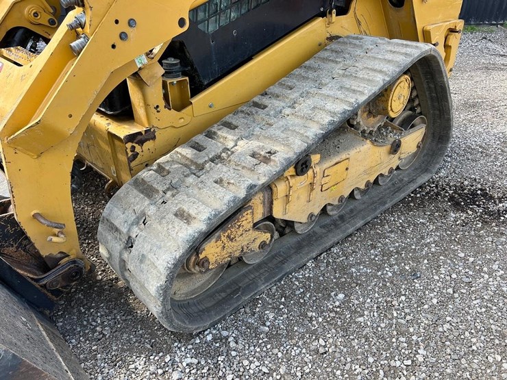 2022-caterpillar-279d3-image-13