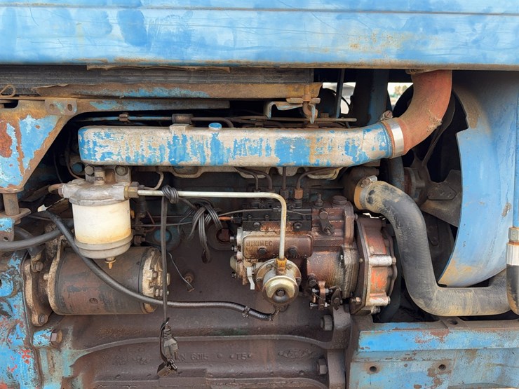 ford-tractor-image-43