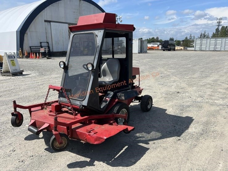 toro-groundsmaster-325d-image-1