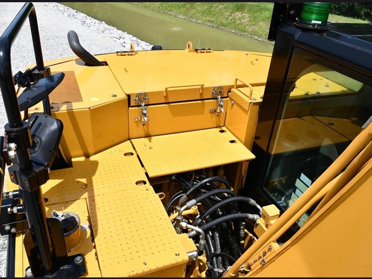 2017-caterpillar-313fl-image-5