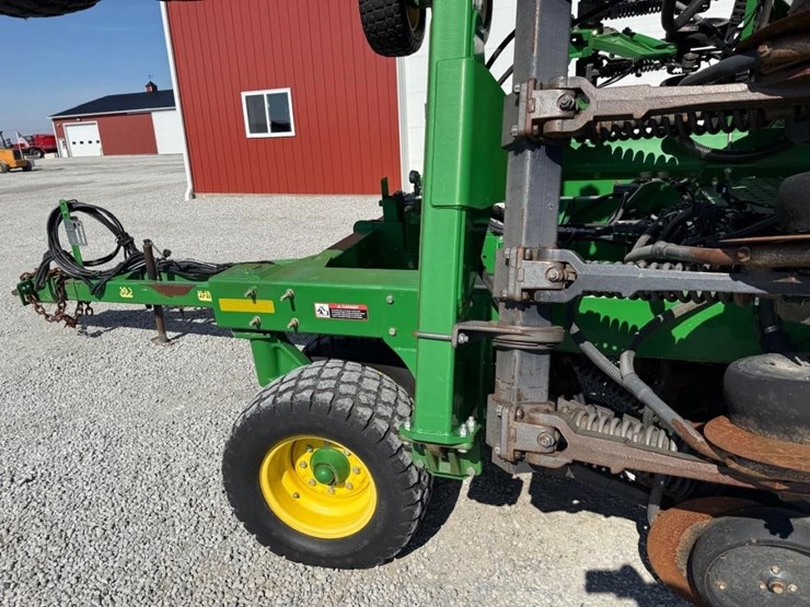 2015-john-deere-1990-image-23