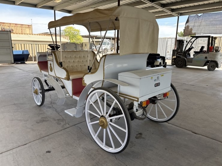 2024-meco-mc-e-electric-carriage-image-5