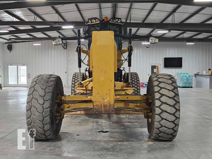 2013-caterpillar-14m-image-4