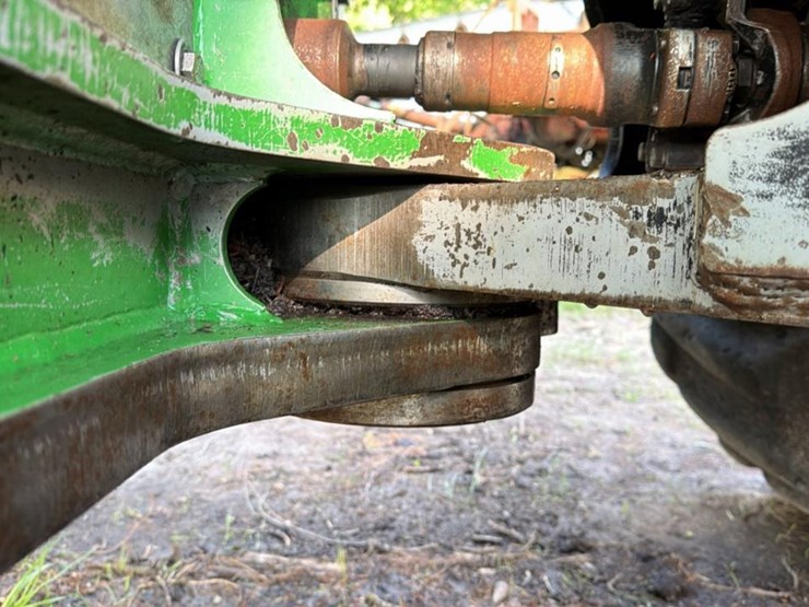 2006-deere-643h-image-22