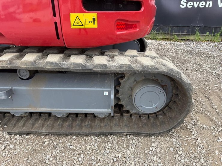 takeuchi-tb280fr-image-16