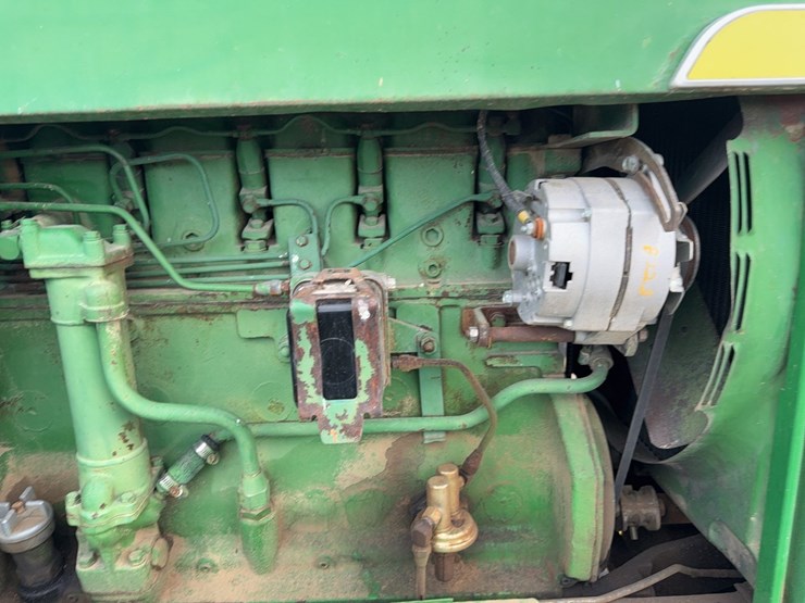 john-deere-4020-image-33