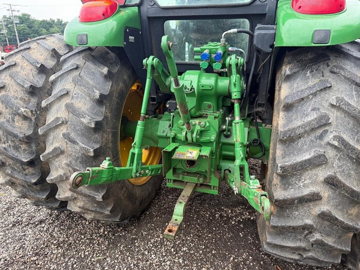 2012-john-deere-6115d-image-14