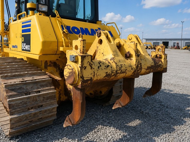 2019-komatsu-d65wx-18-image-3
