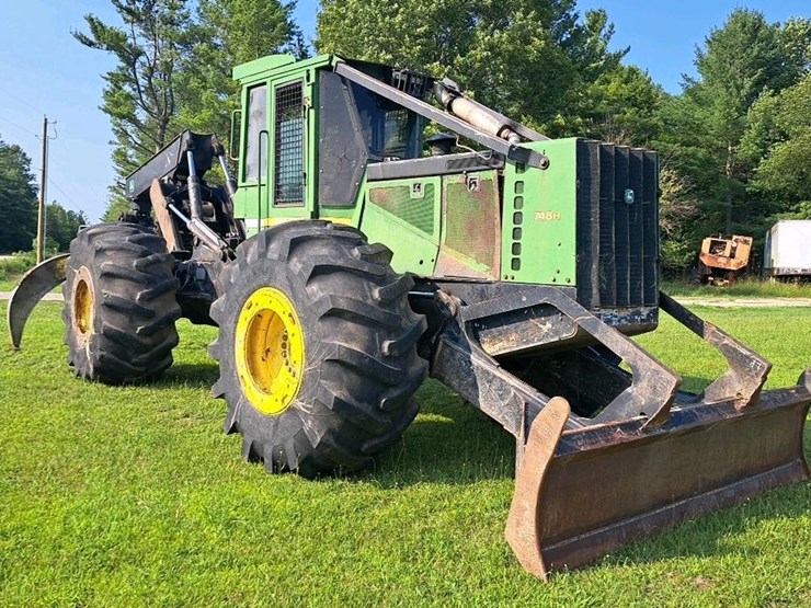 2008-deere-748h-image-36