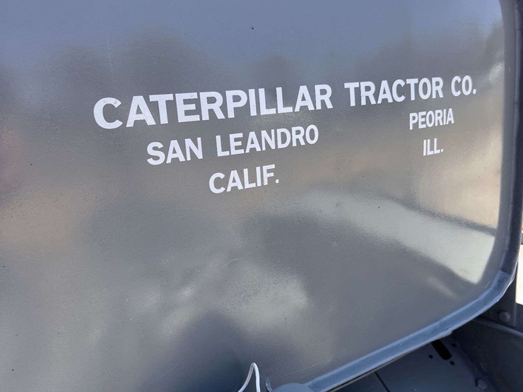 caterpillar-twenty-image-27