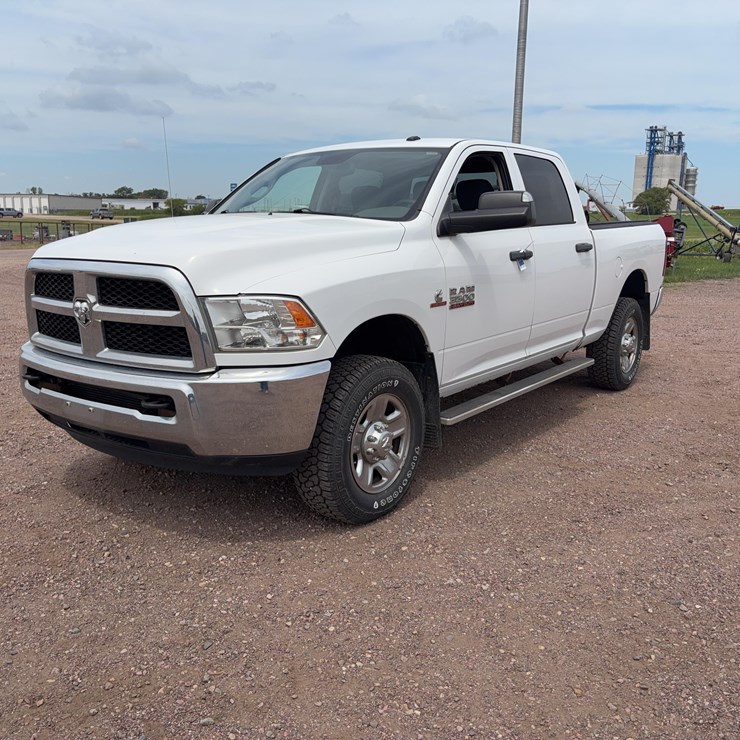 2015 DODGE 3500