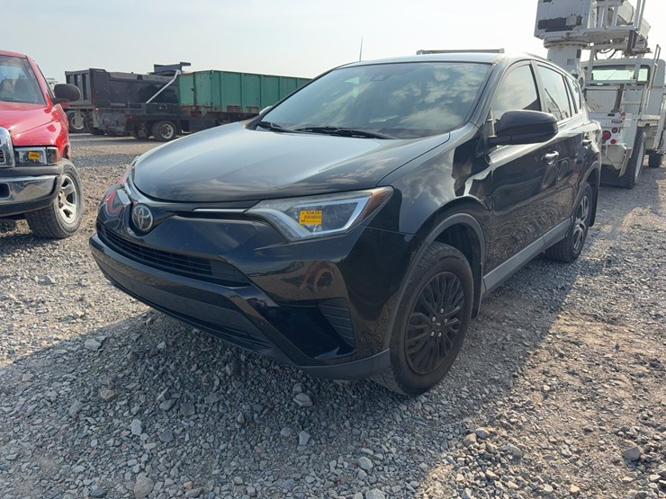 2018-toyota-rav4-image-1