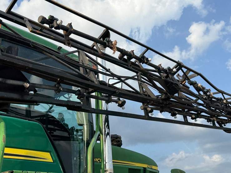2002-john-deere-4710-image-90
