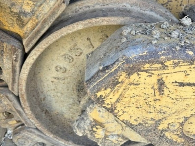 1991-caterpillar-d8n-image-19