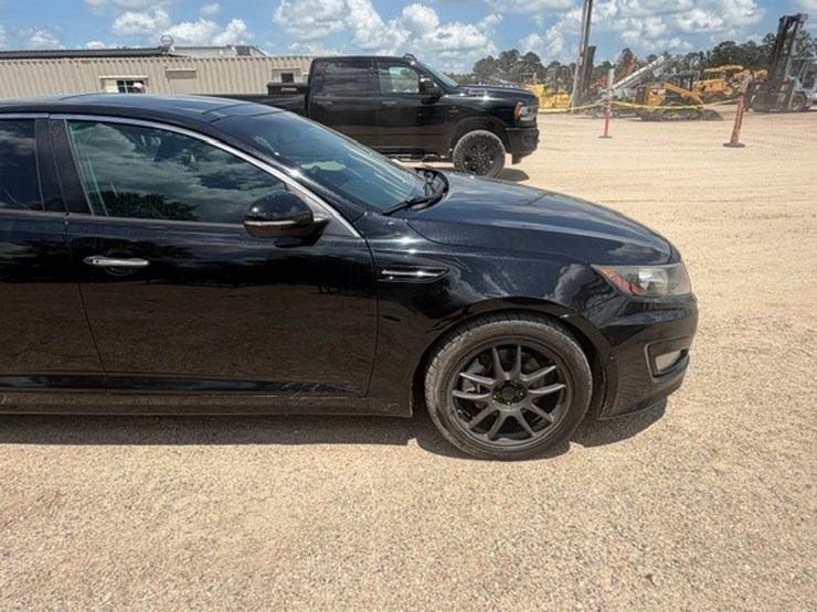 #83572-•-2013-kia-optima-image-17