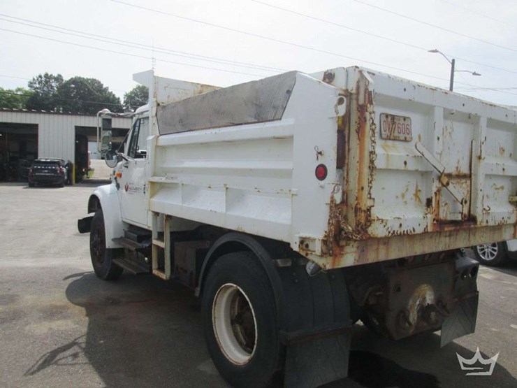 2002-international-4900-image-2