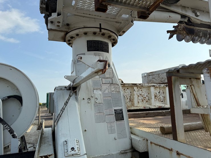 2007-international-durastar-4300-image-26