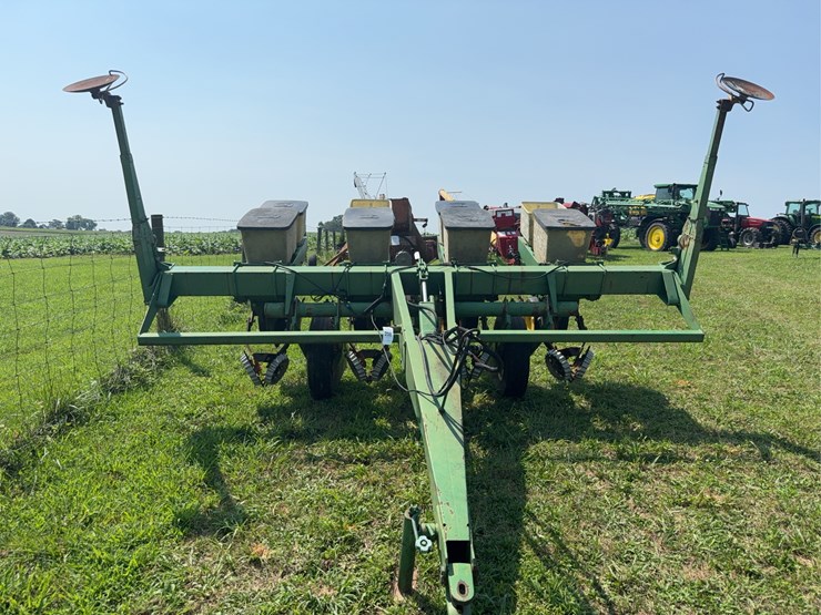 john-deere-7000-image-2