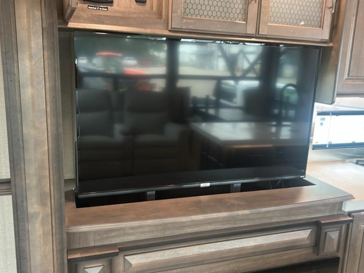 #139-•-2022-grand-design-solitude-310gk-camper-image-57