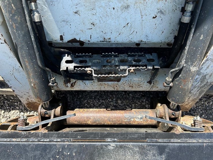 2017-bobcat-t750-image-10