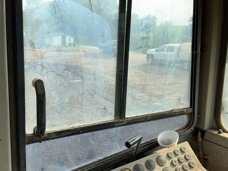 2005-deere-655c-image-20