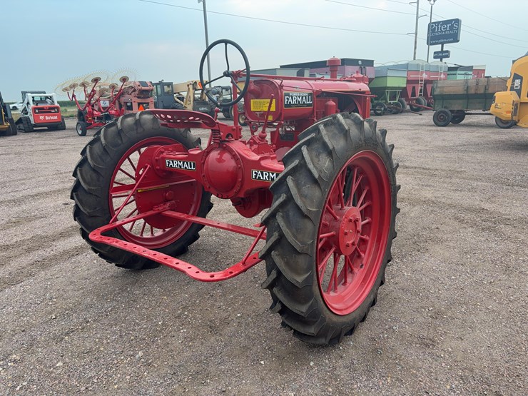 1938-farmall-f20-tractor-image-4